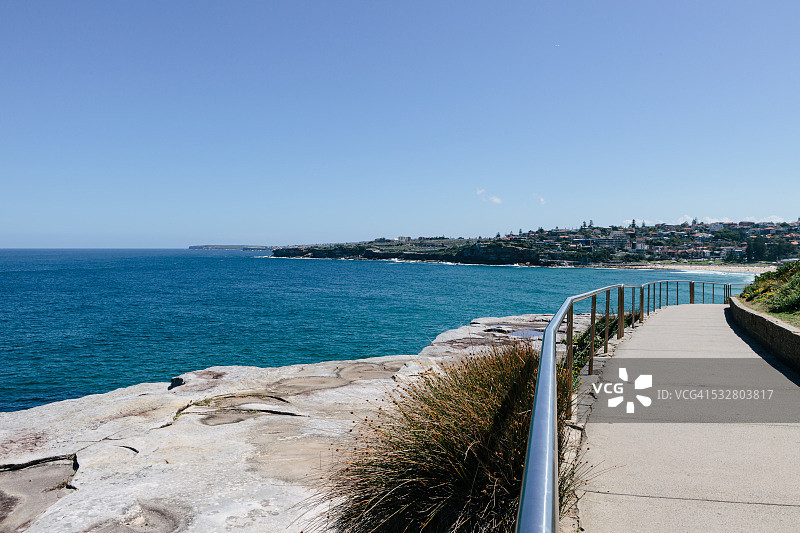 邦迪至勃朗特海滩沿海步道图片素材