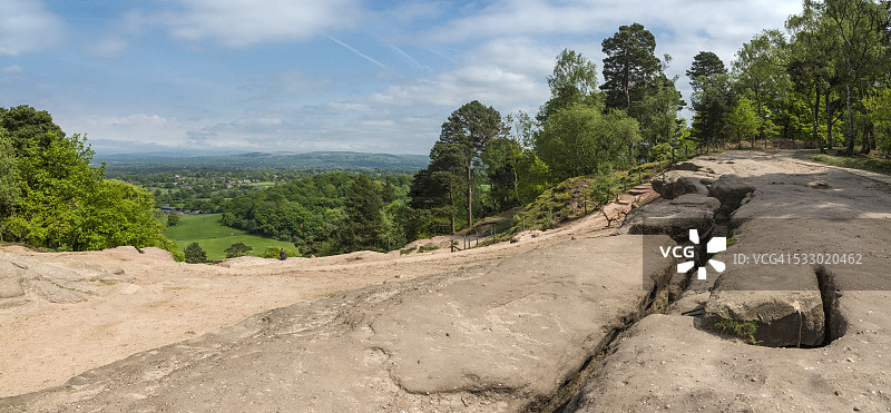 柴郡奥尔德利悬崖的暴风天气图片素材