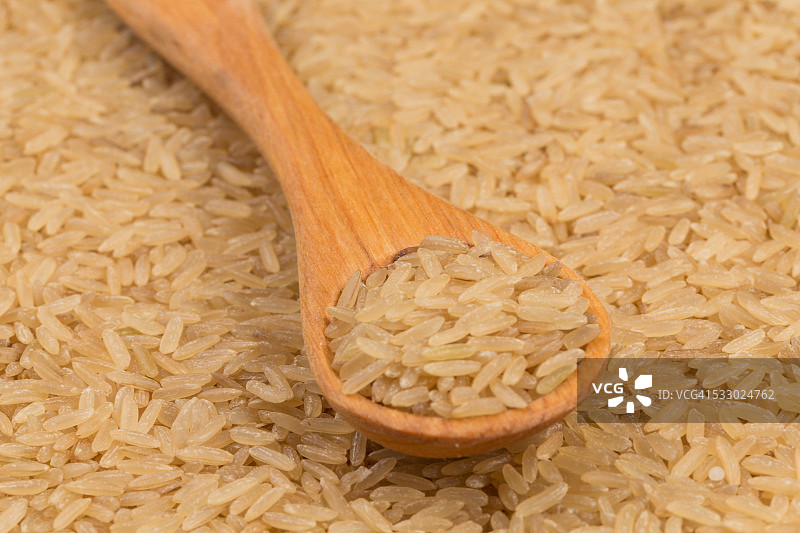 未煮熟的糙米图片素材