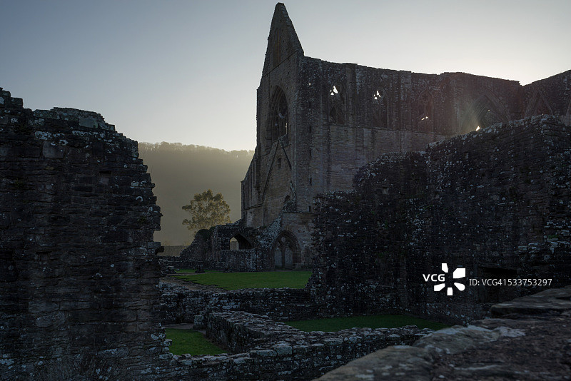 廷特恩修道院图片素材