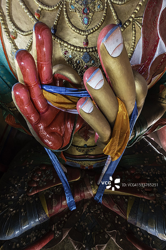 彩色佛像特写图片素材