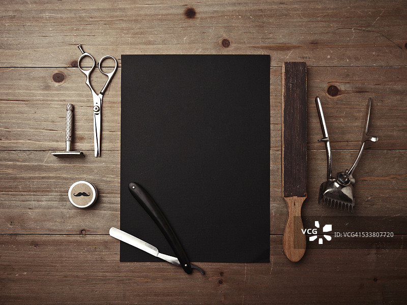 理发工具和黑色海报图片素材