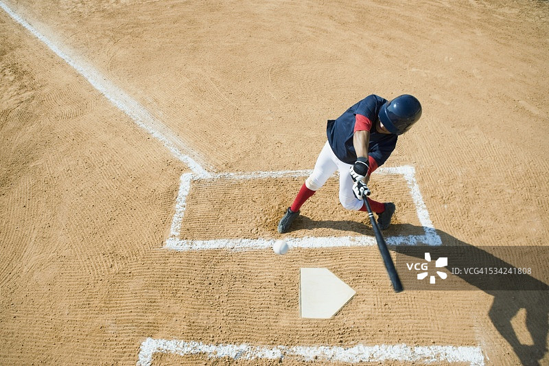 挥棒的击球手图片素材