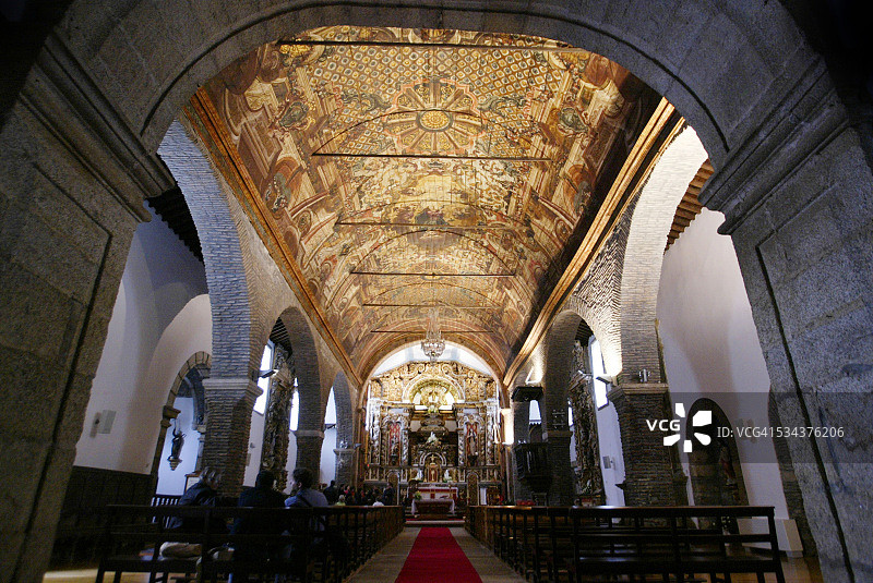 葡萄牙16世纪圣玛利亚教堂图片素材