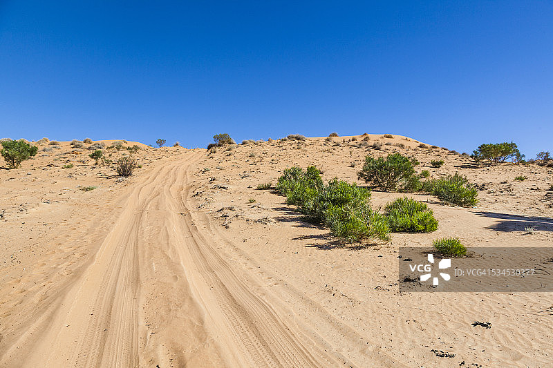 “大红”山的东坡图片素材