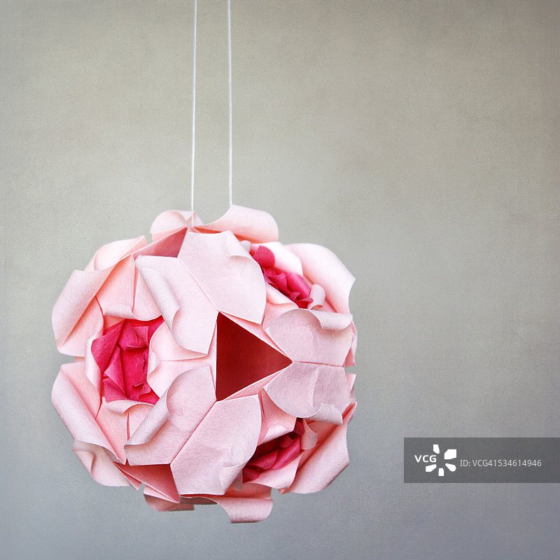 折纸纸球花“玫瑰”图片素材