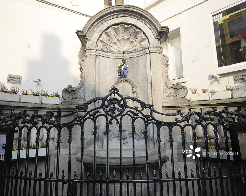 布鲁塞尔著名的撒尿小童图片素材