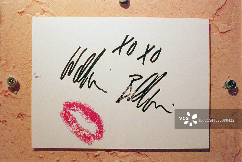 威廉·鲍德温的唇印图片素材