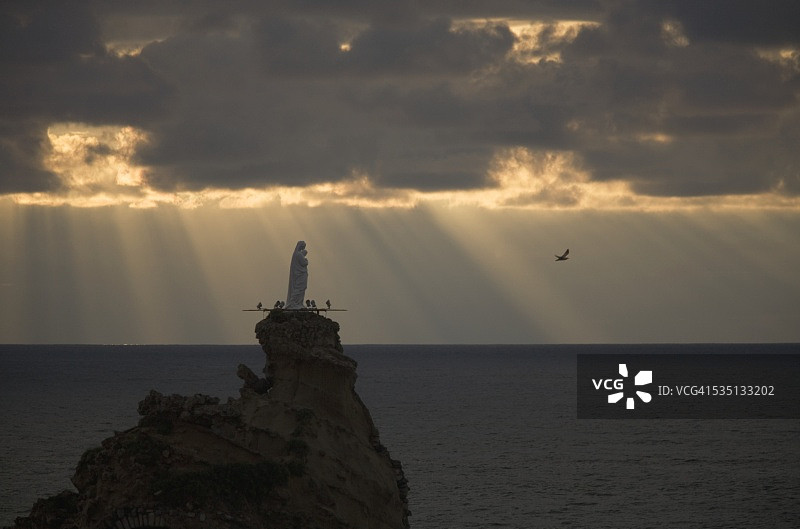 法国比亚里茨的圣母岩大西洋图片素材