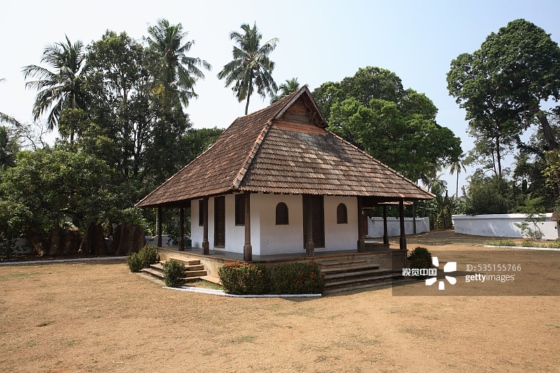 印度喀拉拉邦特里凡得琅库提拉马利卡宫博物馆的屋顶细节图片素材