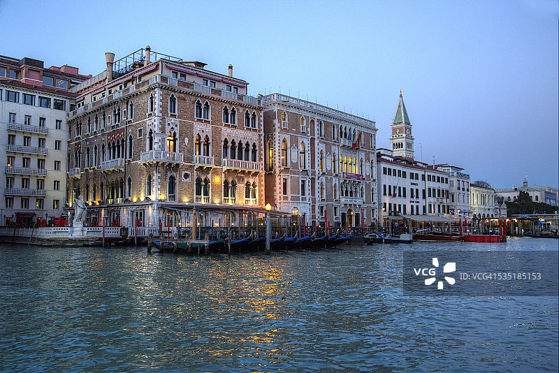 威尼斯大运河的傍晚图片素材