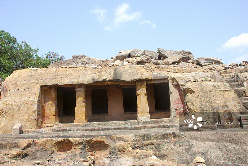 印度奥里萨邦布巴内斯瓦尔的乌达亚吉里石窟图片素材