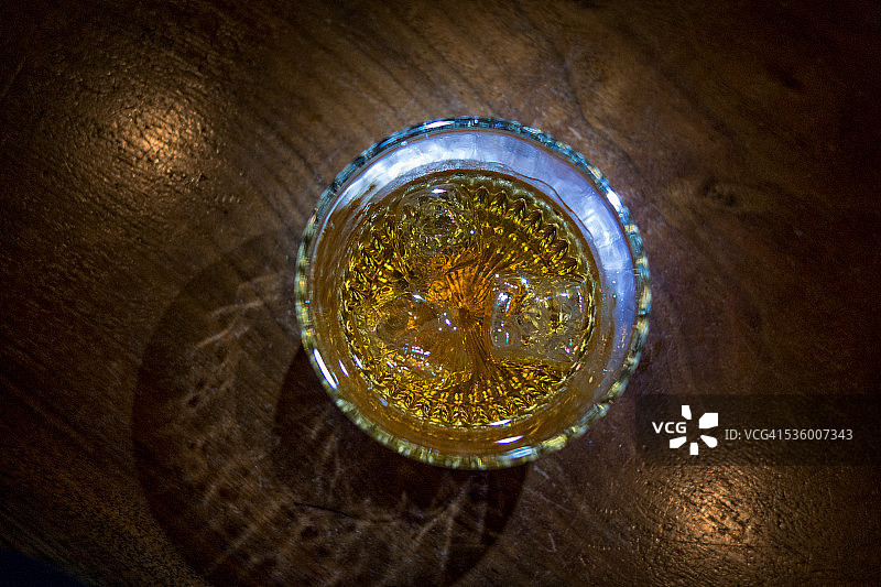 冰镇波旁威士忌图片素材