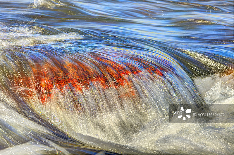 红色河石图片素材