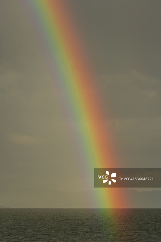 海上彩虹图片素材