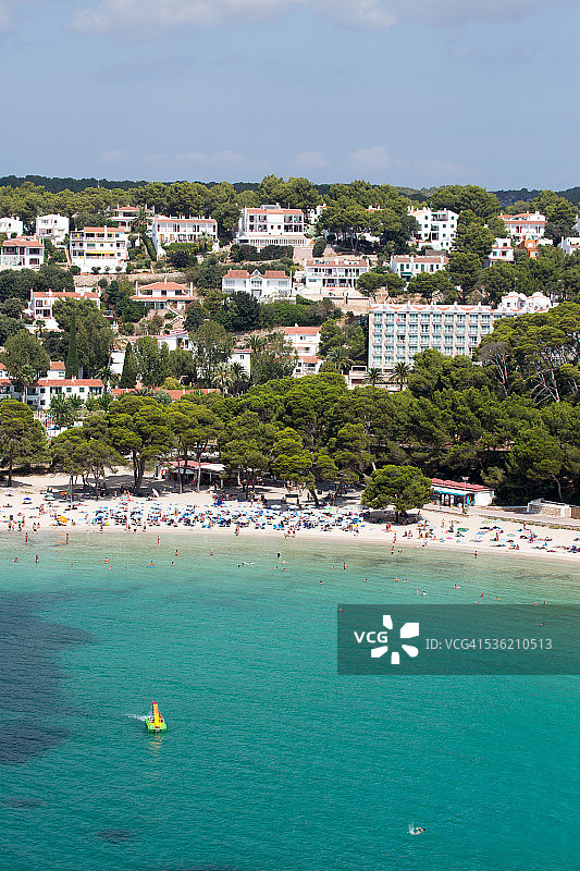 水上滑梯和卡拉加尔达纳海滩图片素材