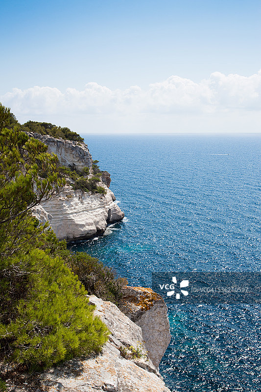 卡拉加尔达纳海湾附近的海岸线图片素材