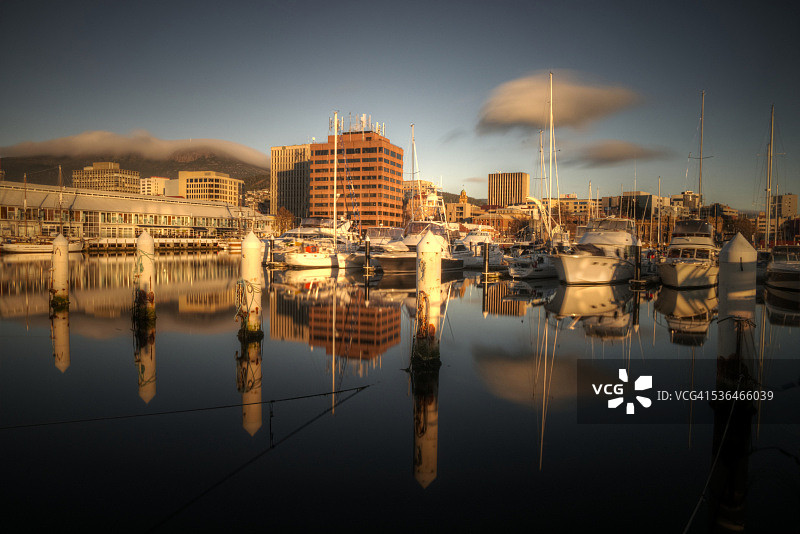 塔斯马尼亚霍巴特港口日出图片素材