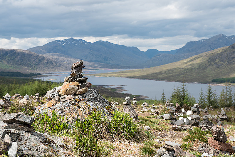 山顶上的石堆图片素材