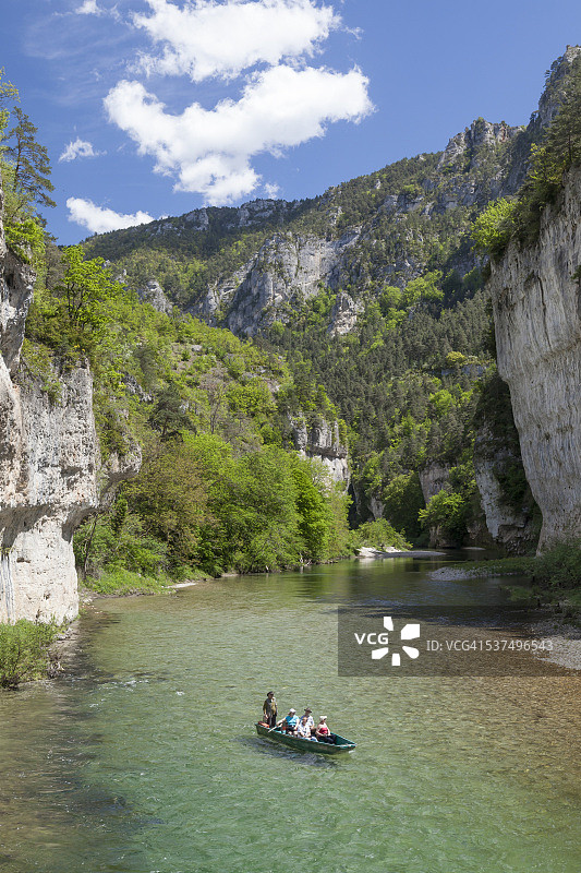 法国洛泽尔省塔恩峡谷的船只图片素材