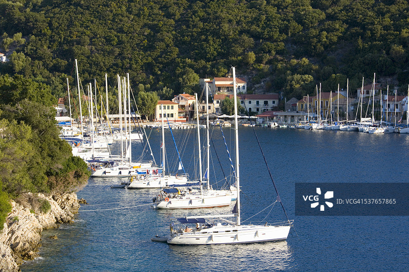 希腊伊萨卡岛基奥尼港口风光图片素材