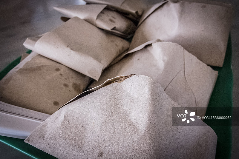 一托盘包装好的椰浆饭 - 马来西亚巴生图片素材