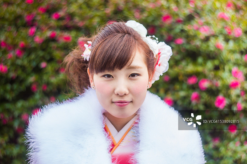 身穿和服的女人肖像图片素材