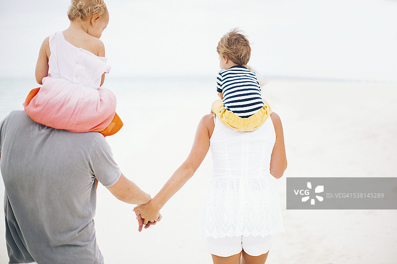 我们四个人图片素材