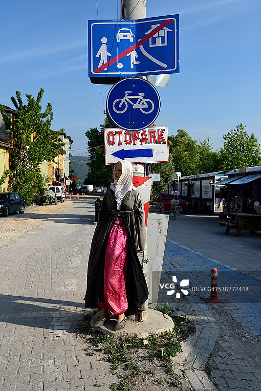 土耳其格利亚兹镇的停车标志图片素材