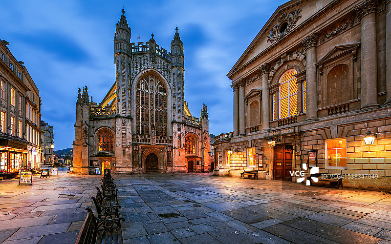 巴斯修道院，罗马浴场，萨默塞特，英格兰图片素材