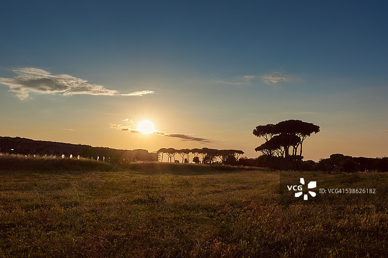 阿皮亚古道日落图片素材