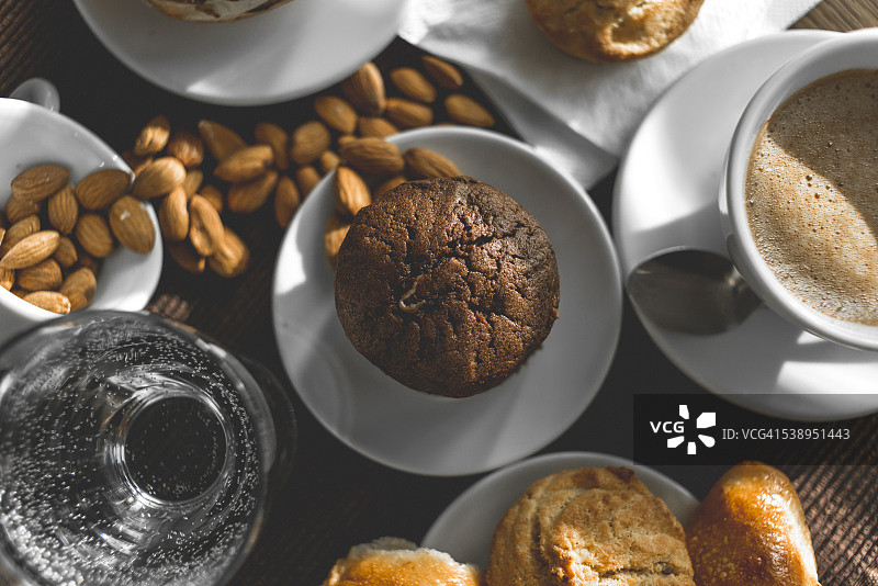 含糖的咖啡和早餐图片素材