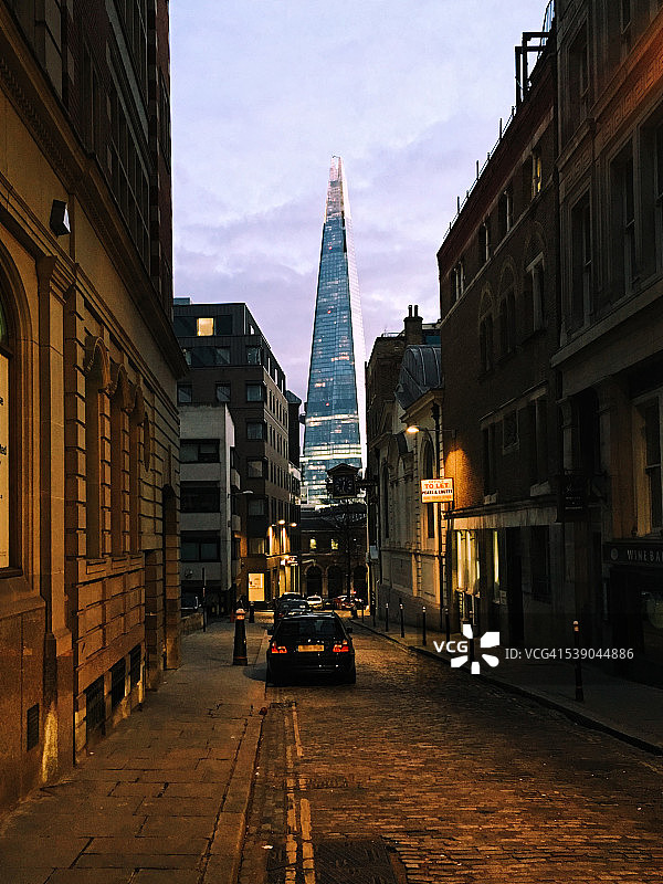 从伦敦金融区看到的碎片大厦图片素材