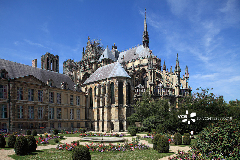 带花园的大主教宫殿图片素材
