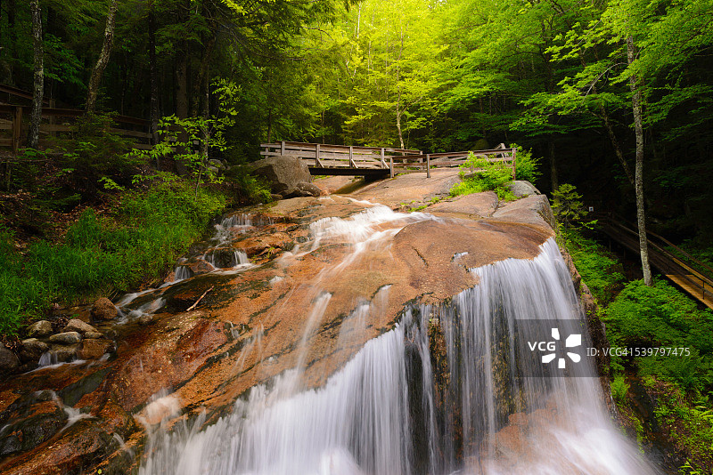 新罕布什尔州的瀑布图片素材