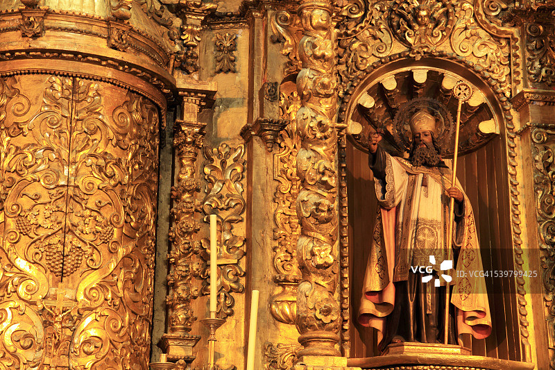 金色祭坛特写图片素材