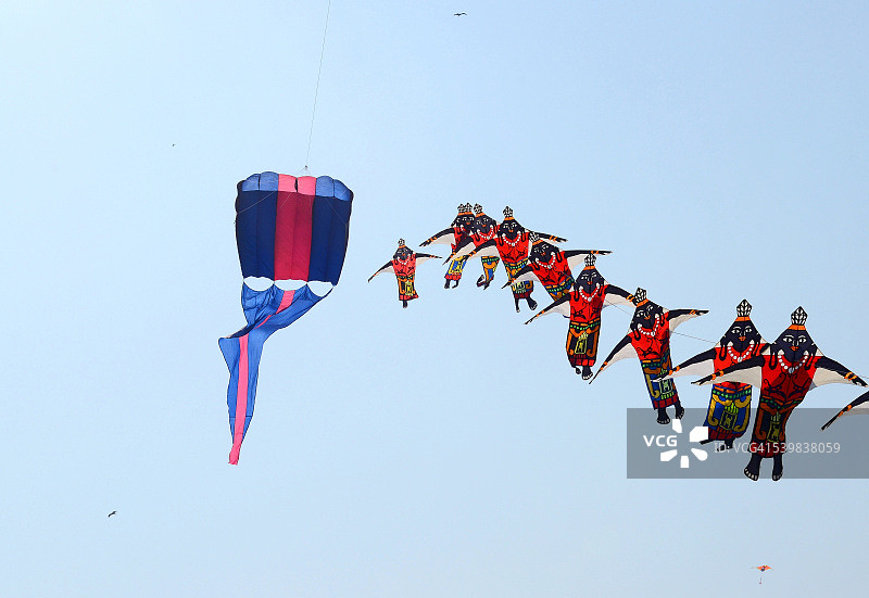 印度古吉拉特邦艾哈迈达巴德风筝节-2015年图片素材