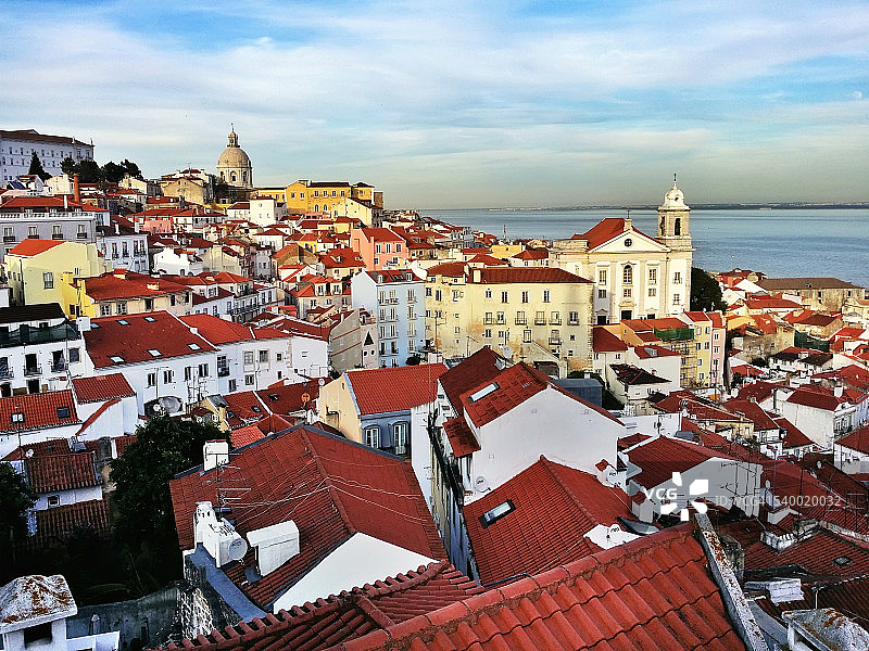 里斯本日落时的色彩图片素材