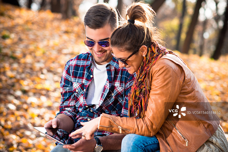 在社交网络上分享爱图片素材