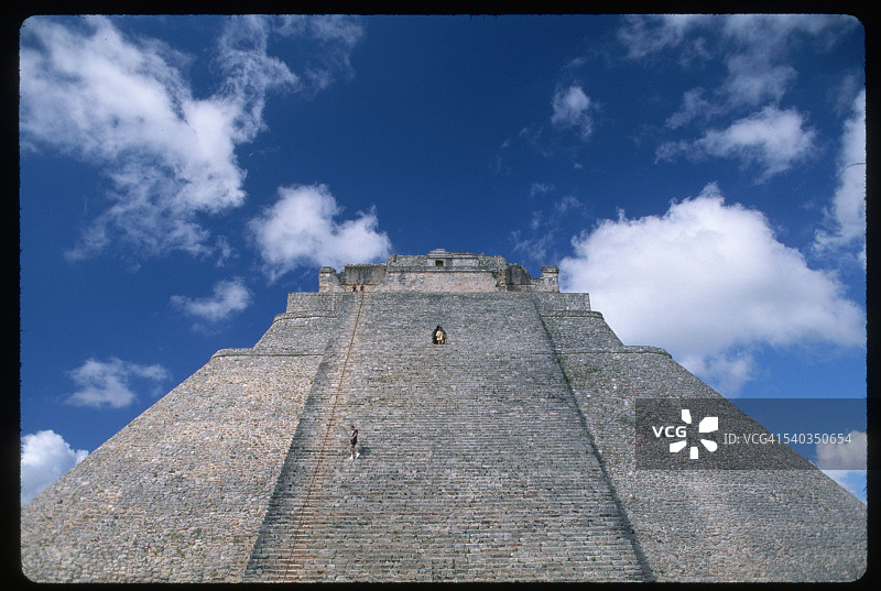 乌斯马尔玛雅金字塔图片素材