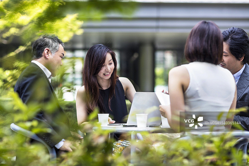 办公室户外商务会议图片素材