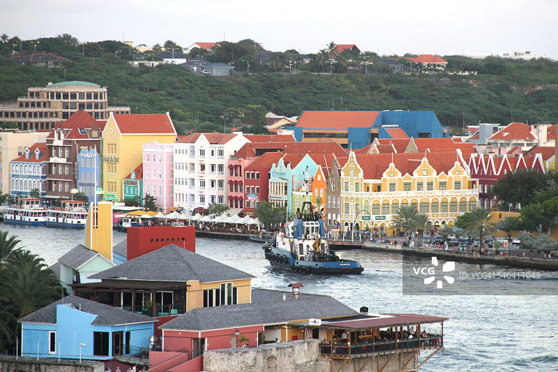 库拉索海滨的粉彩建筑图片素材