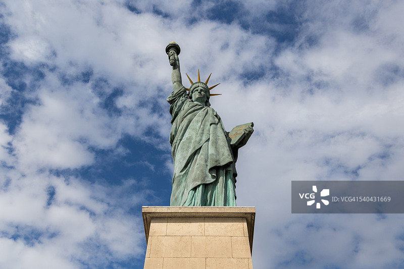 巴黎的自由女神像图片素材