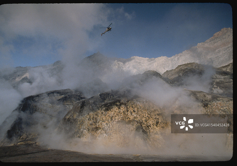 皮纳图博火山的火山口内部图片素材