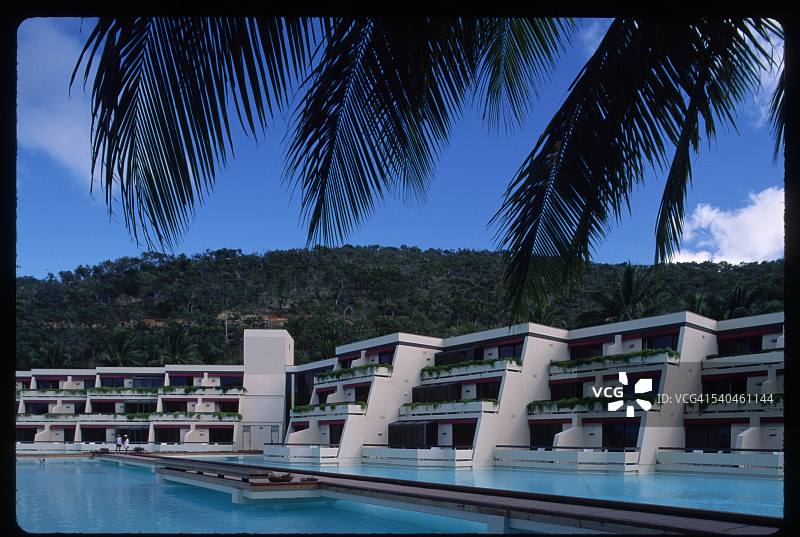 海曼岛度假村的泳池和公寓图片素材