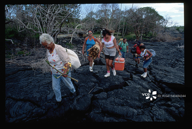 家庭走向隔离图片素材