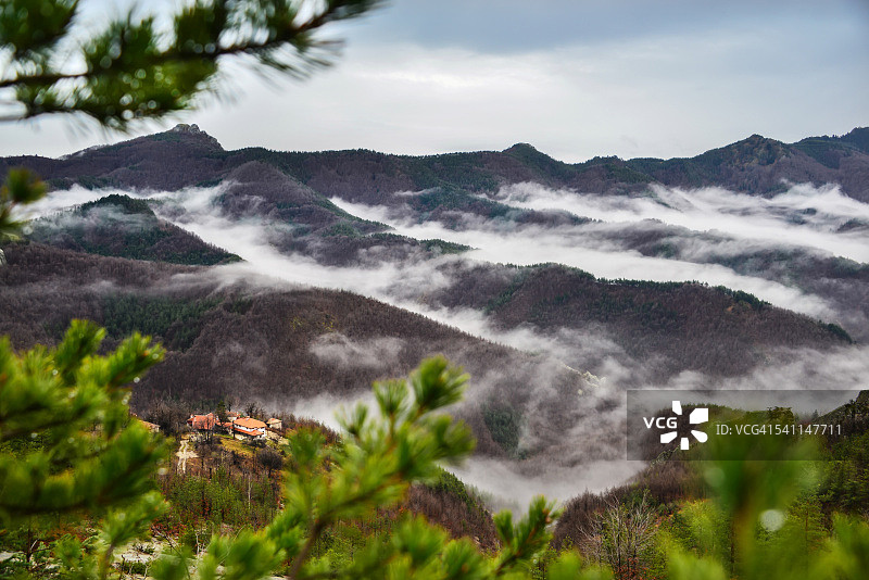 罗多彼山脉的田园风光图片素材