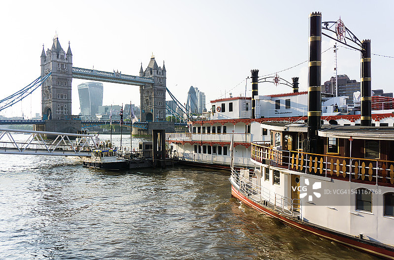 伦敦塔桥夜景图片素材