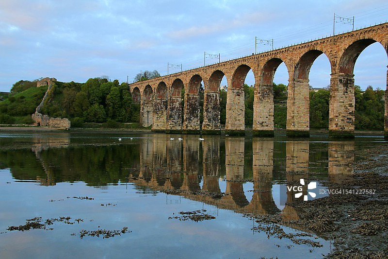 英格兰贝里克-特威德铁路高架桥图片素材