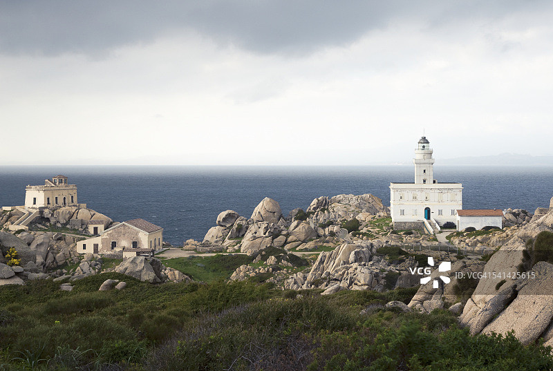意大利撒丁岛的泰斯塔角灯塔图片素材